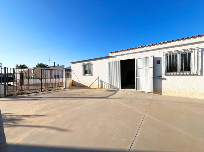 Image No.48-4 Bed Villa for sale