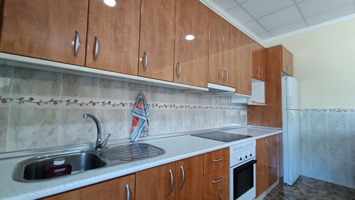 Image No.11-3 Bed Townhouse for sale