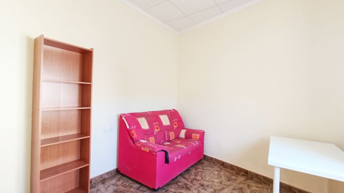 Image No.21-3 Bed Townhouse for sale