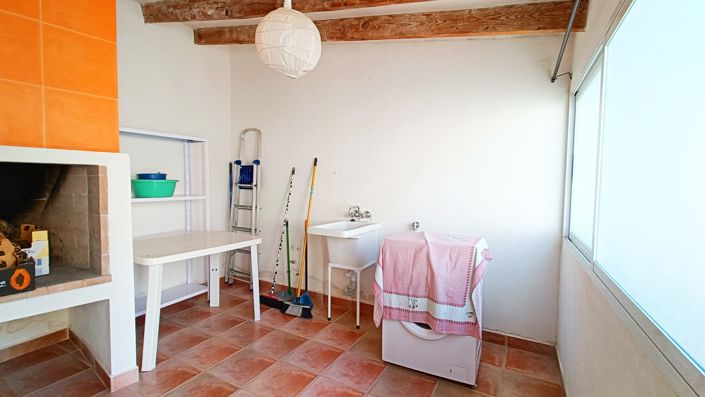 Image No.26-3 Bed Townhouse for sale