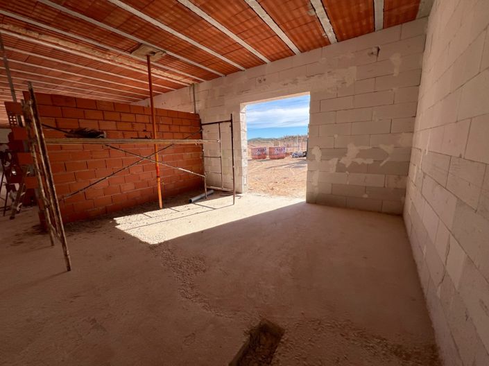 Image No.5-3 Bed Villa for sale