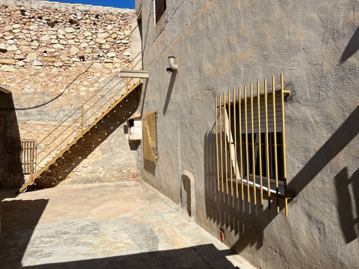 Image No.27-3 Bed Townhouse for sale