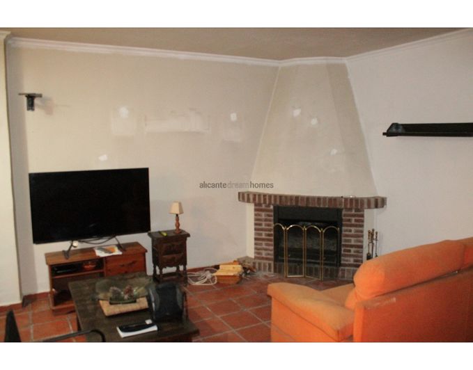 Image No.15-2 Bed Country House for sale