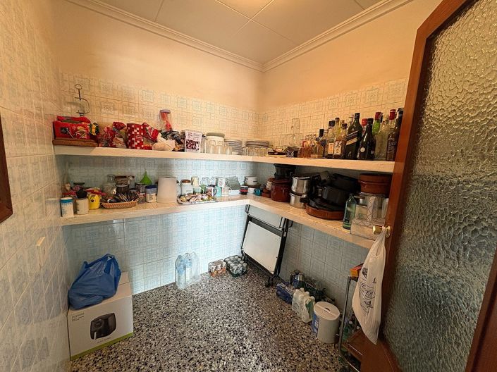 Image No.33-Maison de campagne de 4 chambres à vendre à Petrer