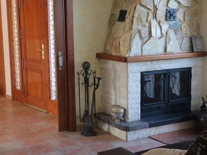 Image No.8-Maison de campagne de 6 chambres à vendre à Yecla