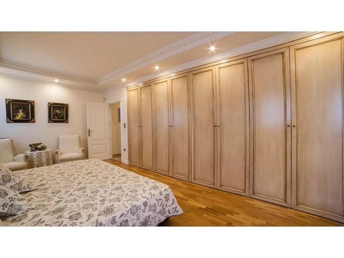 Image No.17-Villa de 6 chambres à vendre à Yecla