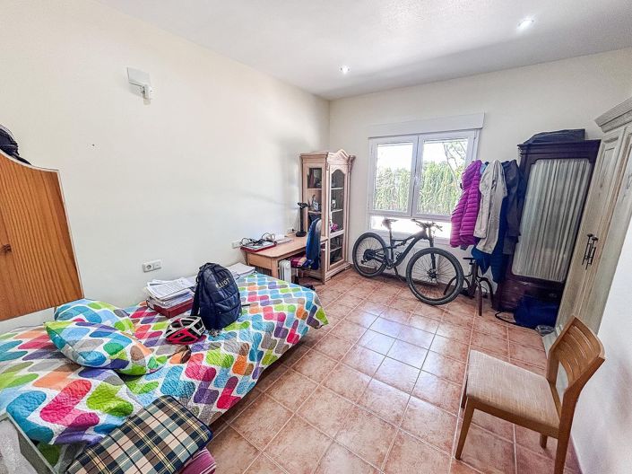 Image No.15-4 Bed Villa for sale