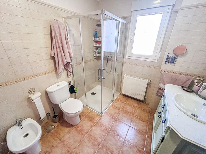 Image No.18-4 Bed Villa for sale