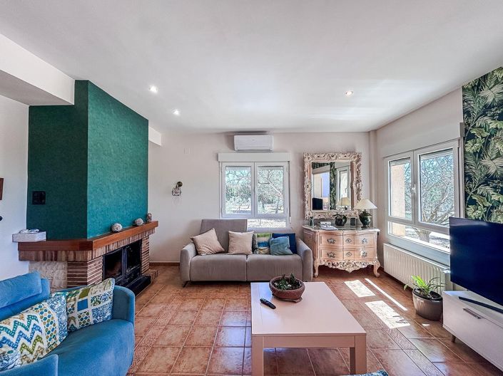 Image No.4-4 Bed Villa for sale