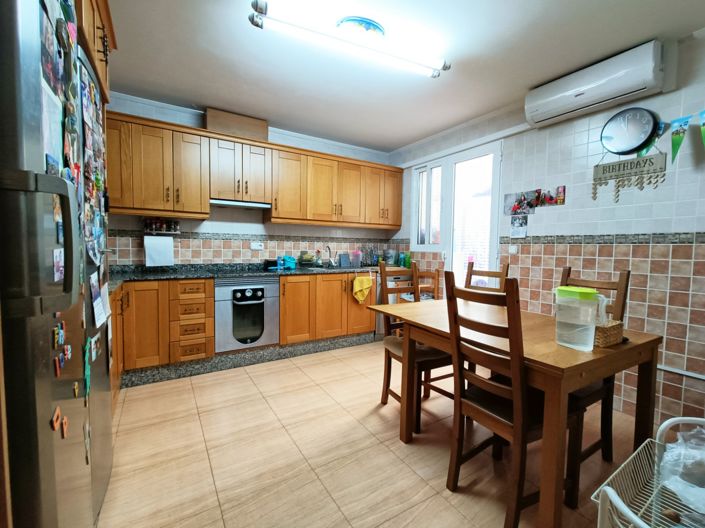 Image No.14-3 Bed Villa for sale