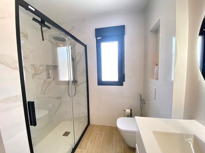 Image No.14-4 Bed Villa for sale