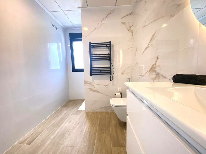 Image No.24-4 Bed Villa for sale