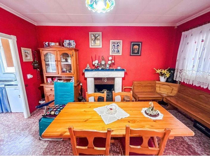 Image No.20-4 Bed Country House for sale