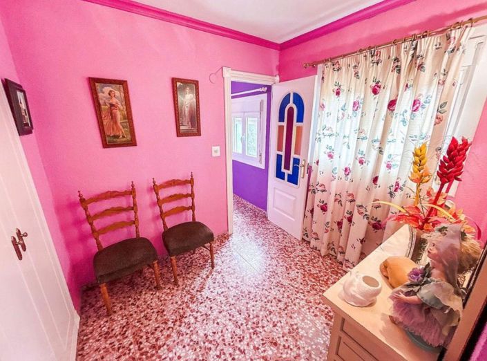 Image No.31-4 Bed Country House for sale