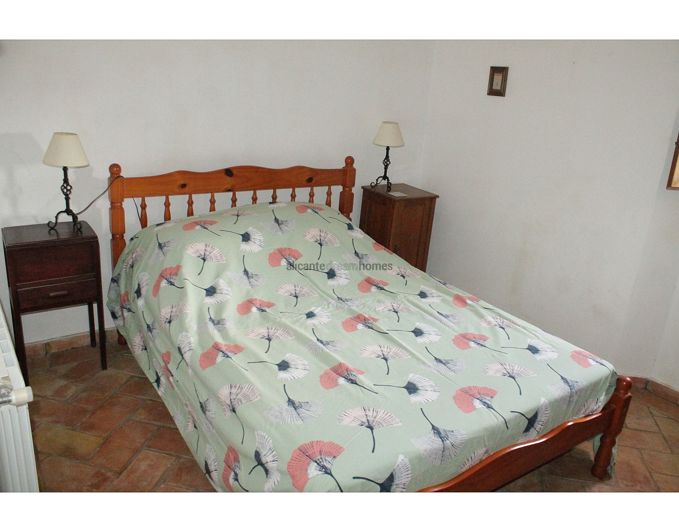 Image No.18-5 Bed Country House for sale