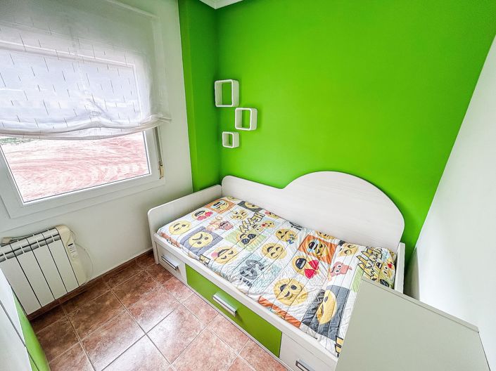 Image No.29-5 Bed Townhouse for sale