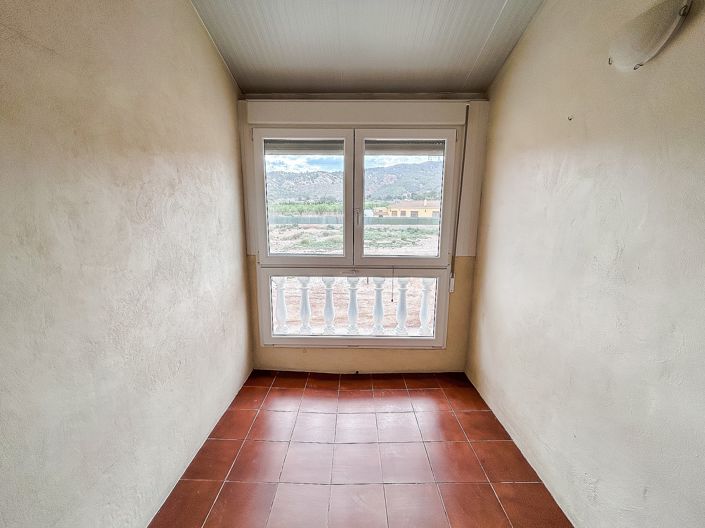 Image No.30-5 Bed Townhouse for sale