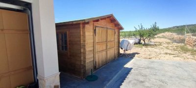 27802-villa-for-sale-in-pinoso-1617625-large