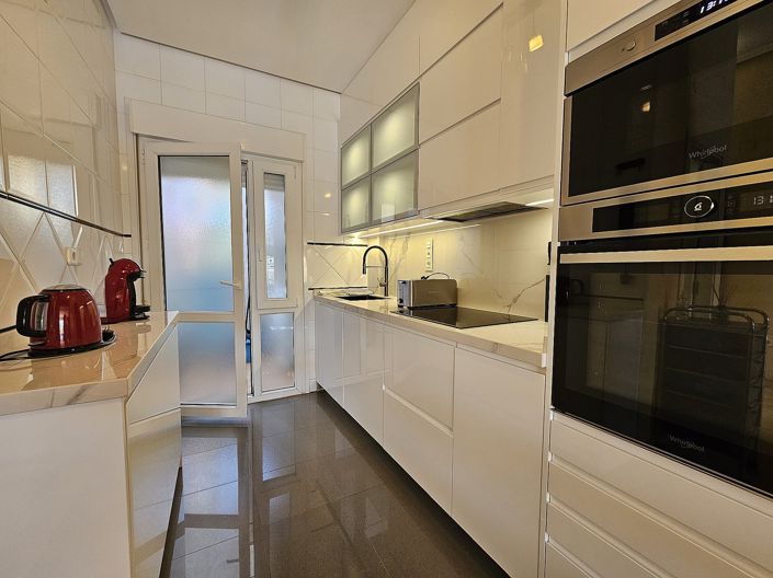 Image No.10-3 Bed Villa for sale