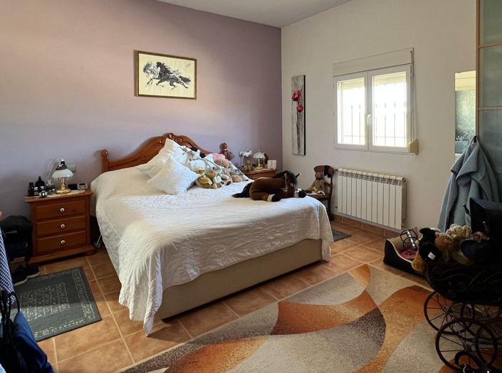 Image No.7-3 Bed Villa for sale