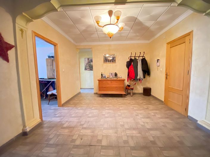 Image No.8-7 Bed Village House for sale
