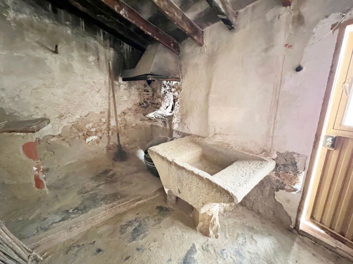 Image No.19-5 Bed Townhouse for sale