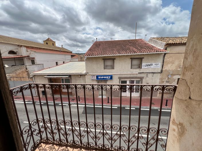 Image No.29-5 Bed Townhouse for sale