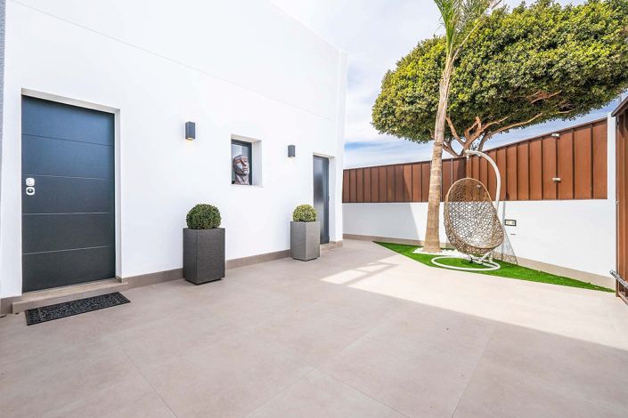 Image No.27-3 Bed Villa for sale