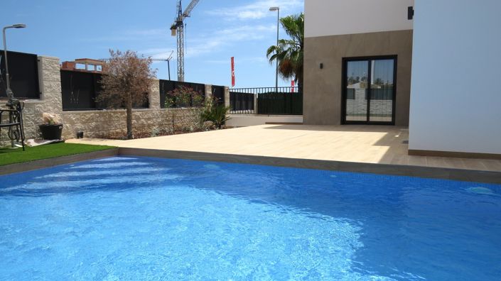 Image No.10-4 Bed Villa for sale