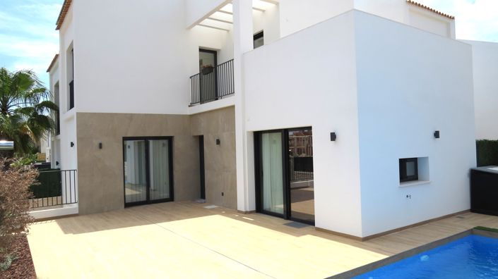 Image No.13-4 Bed Villa for sale