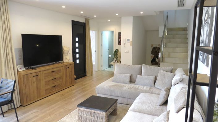 Image No.18-4 Bed Villa for sale