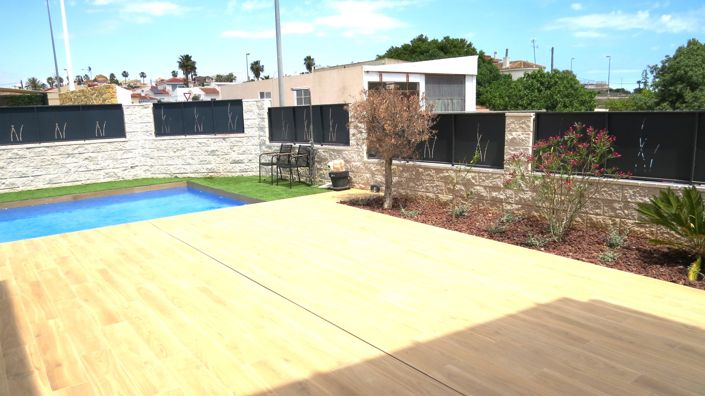 Image No.4-4 Bed Villa for sale