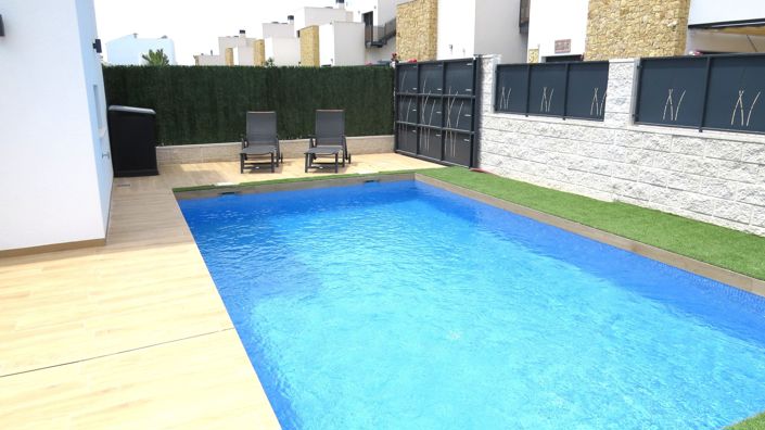 Image No.6-4 Bed Villa for sale