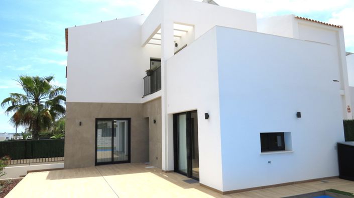 Image No.8-4 Bed Villa for sale