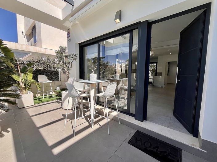 Image No.24-3 Bed Townhouse for sale