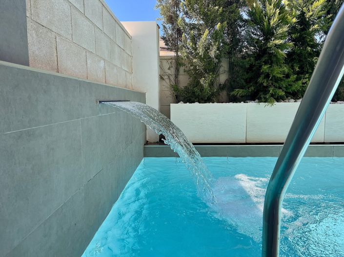 Image No.25-3 Bed Townhouse for sale