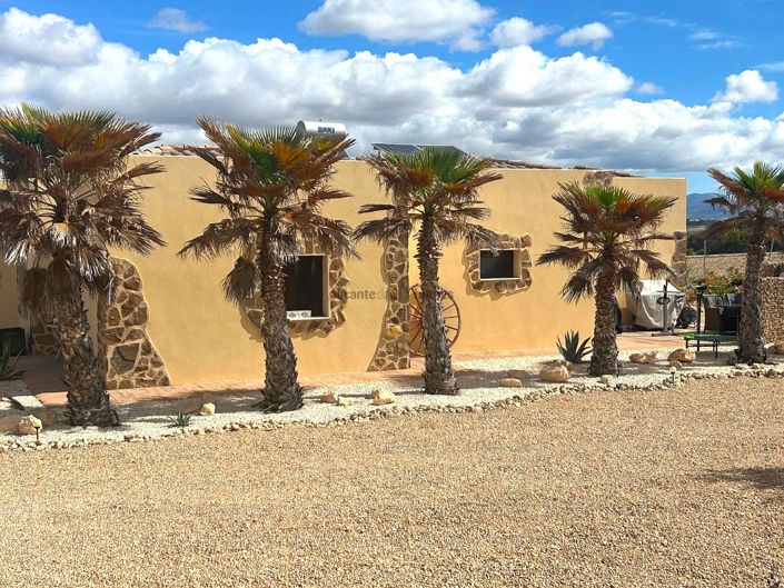 Image No.5-4 Bed Villa for sale