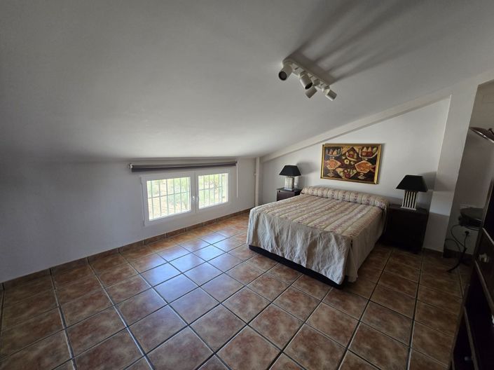 Image No.24-2 Bed Villa for sale