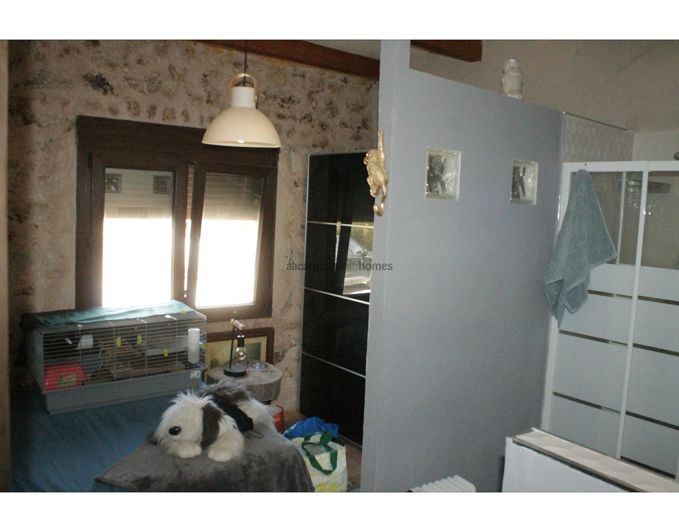 Image No.27-3 Bed Country House for sale