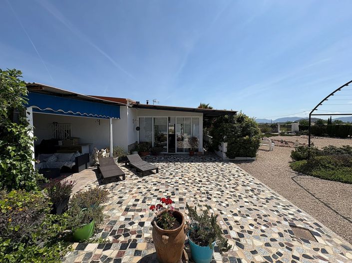 Image No.1-4 Bed Villa for sale