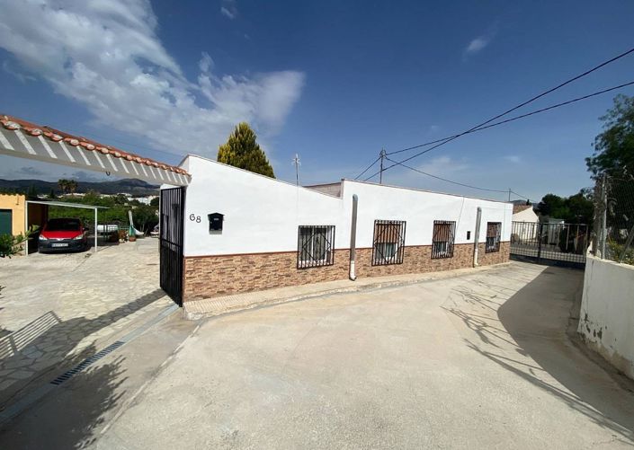 Image No.1-4 Bed Finca for sale