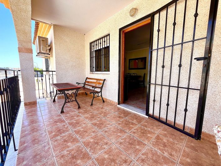 Image No.15-3 Bed Townhouse for sale