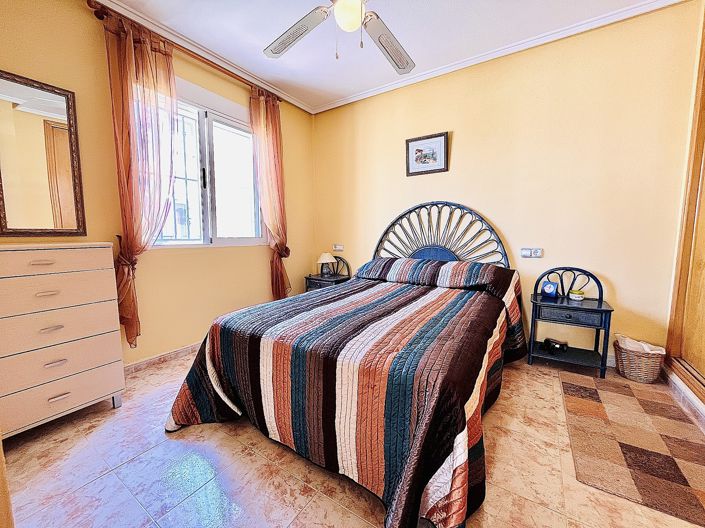 Image No.8-3 Bed Townhouse for sale