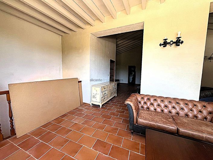 Image No.29-12 Bed Country House for sale