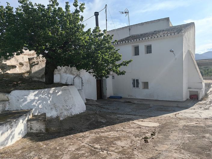 Image No.1-5 Bed House for sale