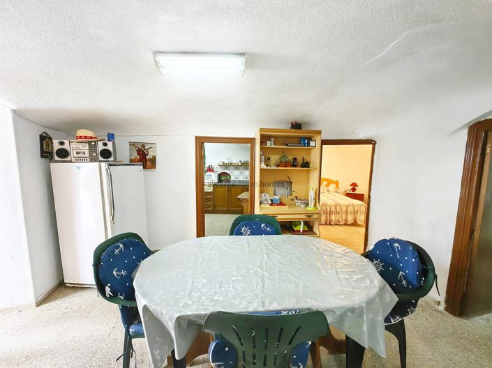 Image No.14-5 Bed House for sale