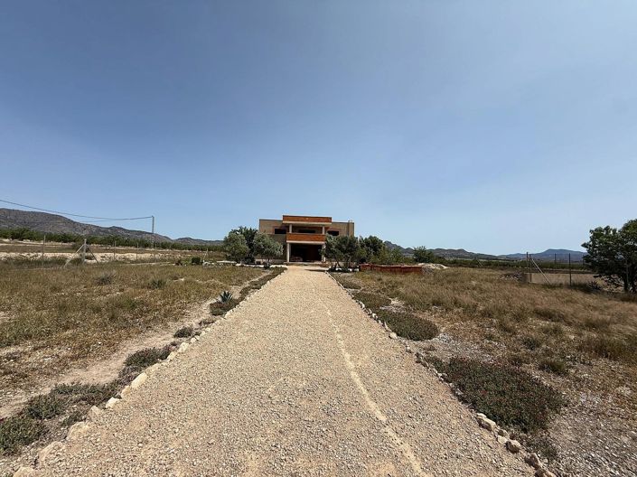 Image No.13-7 Bed Villa for sale