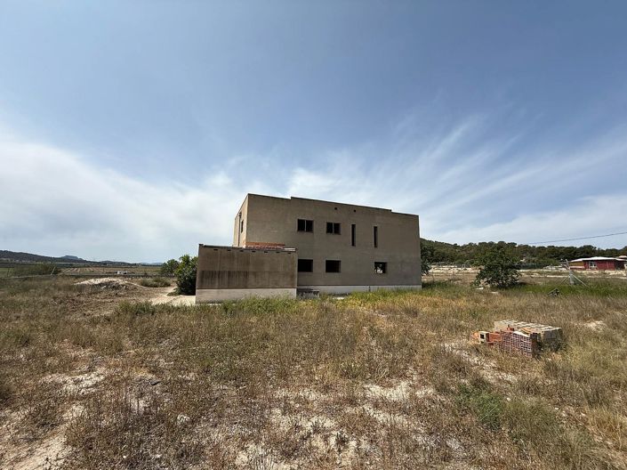 Image No.9-7 Bed Villa for sale