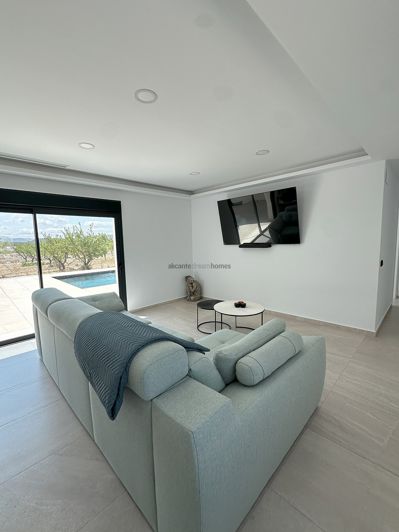 Image No.12-3 Bed Villa for sale