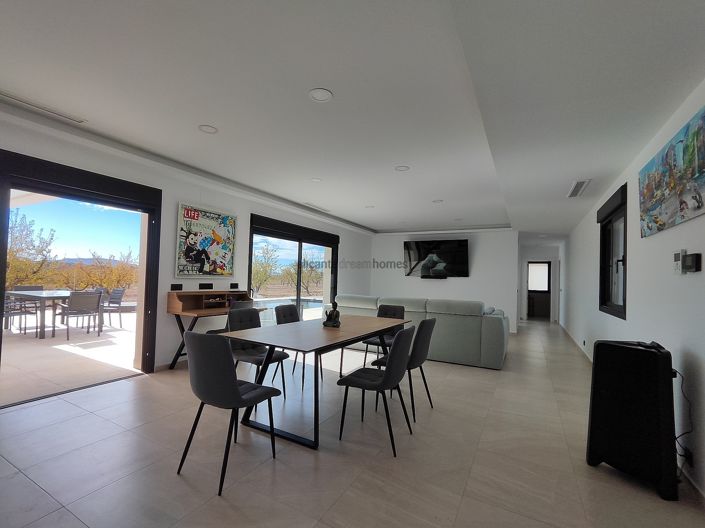 Image No.16-3 Bed Villa for sale